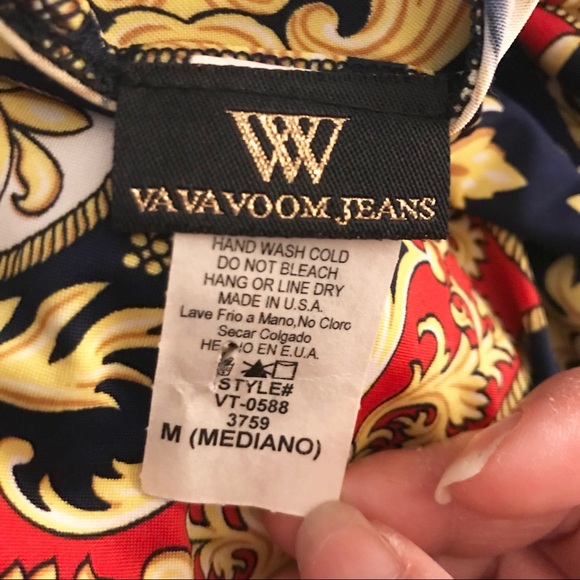 NWOT Faux wrap cold shoulder top - Picture 6 of 6